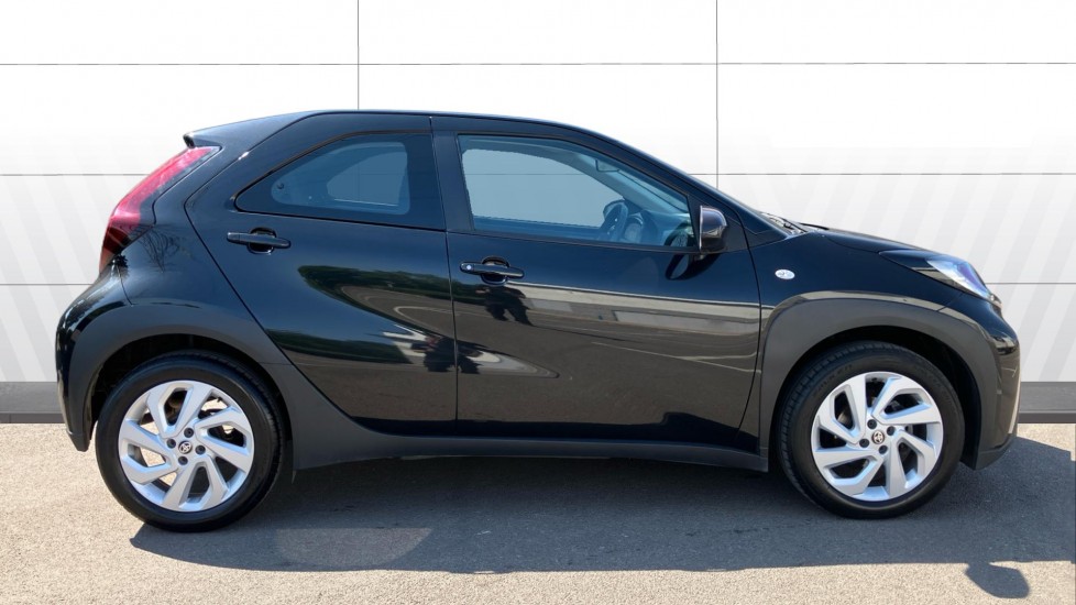Toyota Aygo X 1.0 VVT-i Pure 5dr Petrol Hatchback - Image 5