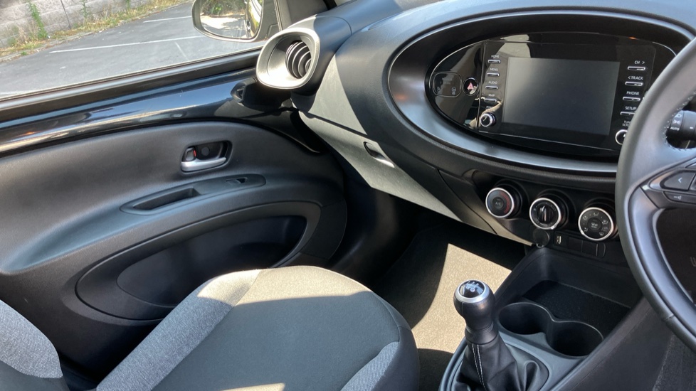 Toyota Aygo X 1.0 VVT-i Pure 5dr Petrol Hatchback - Image 14