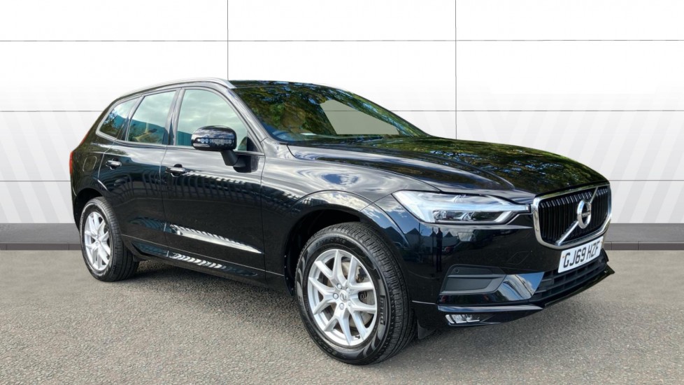 Volvo XC60 2.0 B4D Momentum Pro 5dr AWD Geartronic Diesel Estate - Image 1