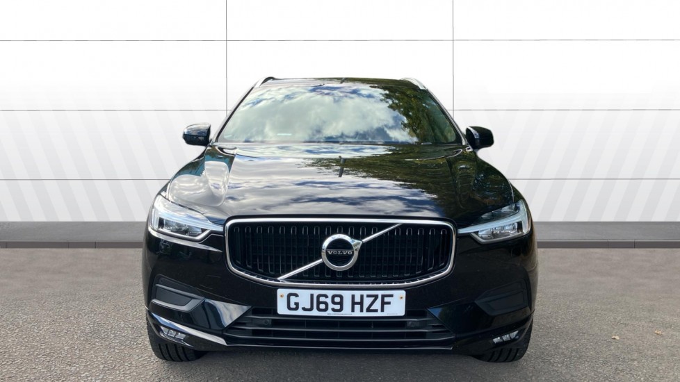 Volvo XC60 2.0 B4D Momentum Pro 5dr AWD Geartronic Diesel Estate - Image 3