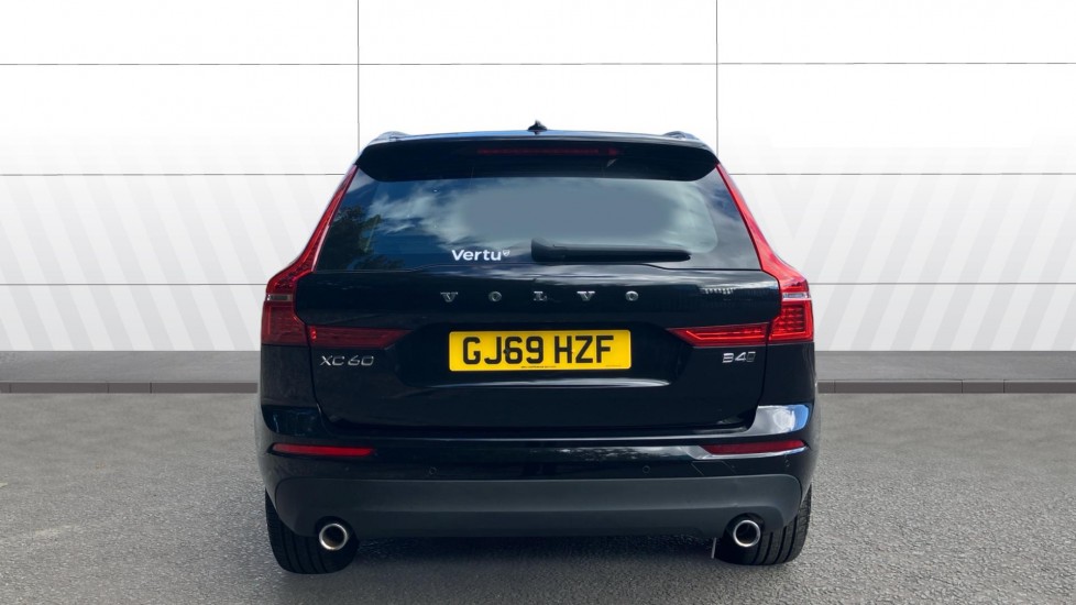 Volvo XC60 2.0 B4D Momentum Pro 5dr AWD Geartronic Diesel Estate - Image 6