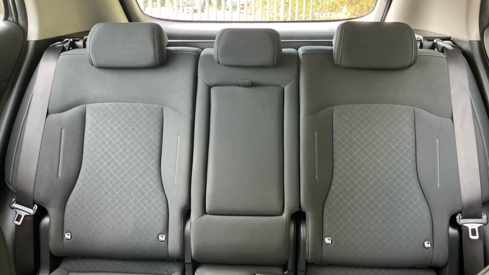Kia Sportage 1.6T GDi ISG 2 5dr Petrol Estate - Image 15
