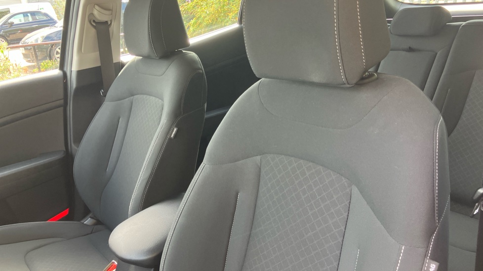 Kia Sportage 1.6T GDi ISG 2 5dr Petrol Estate - Image 47