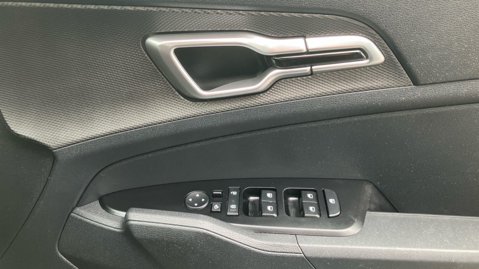Kia Sportage 1.6T GDi ISG 2 5dr Petrol Estate - Image 37