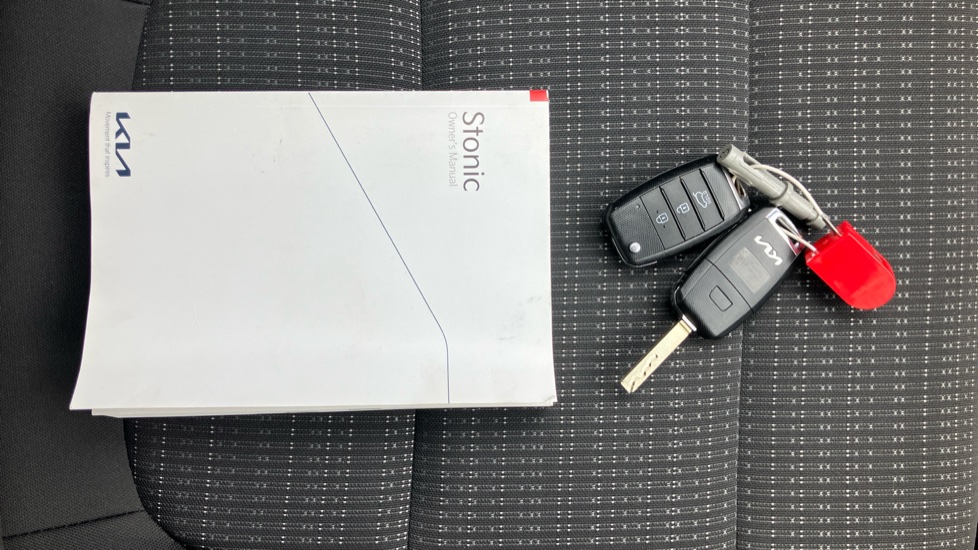 Kia Stonic 1.0T GDi 99 2 5dr Petrol Estate - Image 19