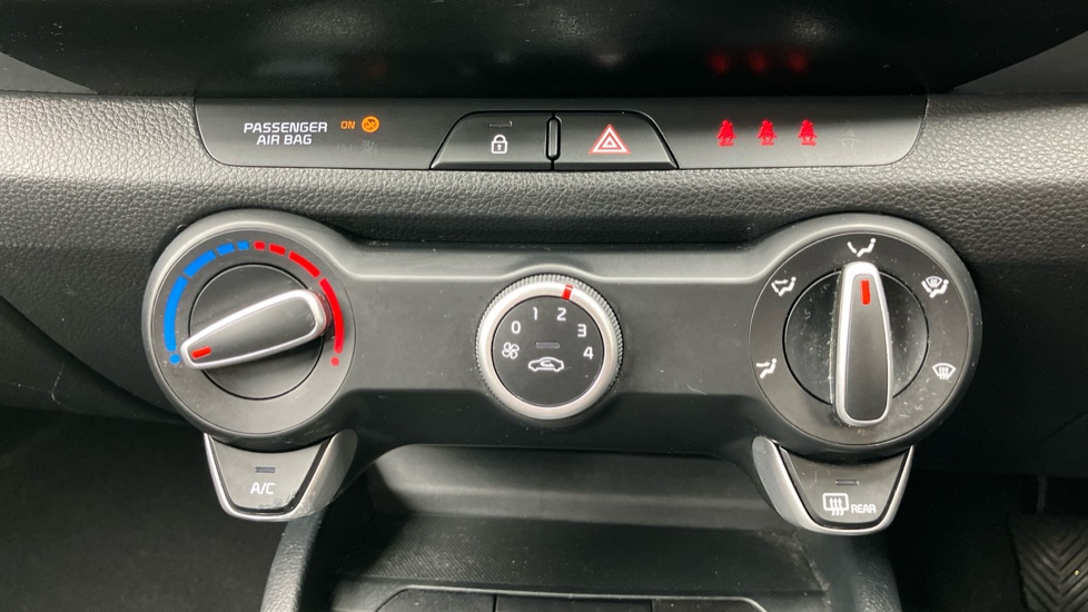 Kia Stonic 1.0T GDi 99 2 5dr Petrol Estate - Image 30