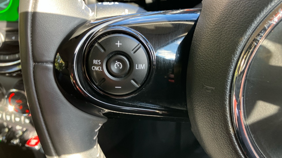 MINI Hatchback 1.5 Cooper Exclusive II 3dr Auto Petrol Hatchback - Image 27