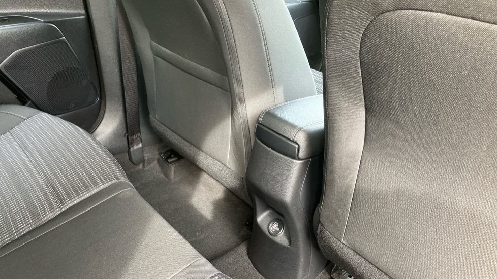 Kia Stonic 1.0T GDi 99 2 5dr Petrol Estate - Image 39