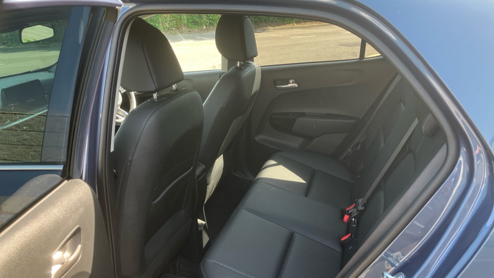 Kia Picanto 1.0 3 5dr Auto Petrol Hatchback - Image 16