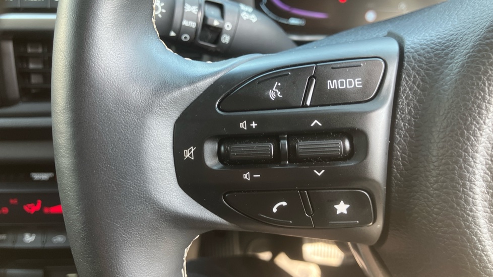 Kia Picanto 1.0 3 5dr Auto Petrol Hatchback - Image 32