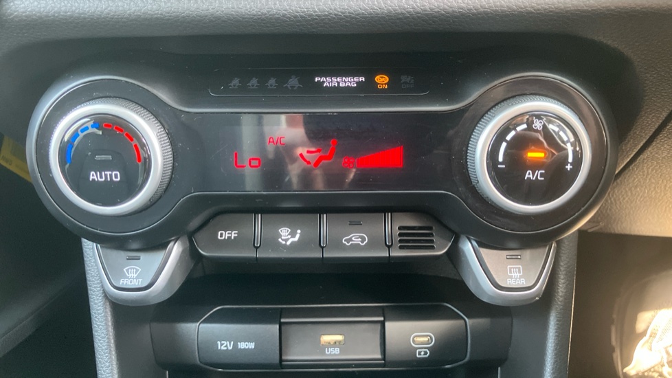 Kia Picanto 1.0 3 5dr Auto Petrol Hatchback - Image 39