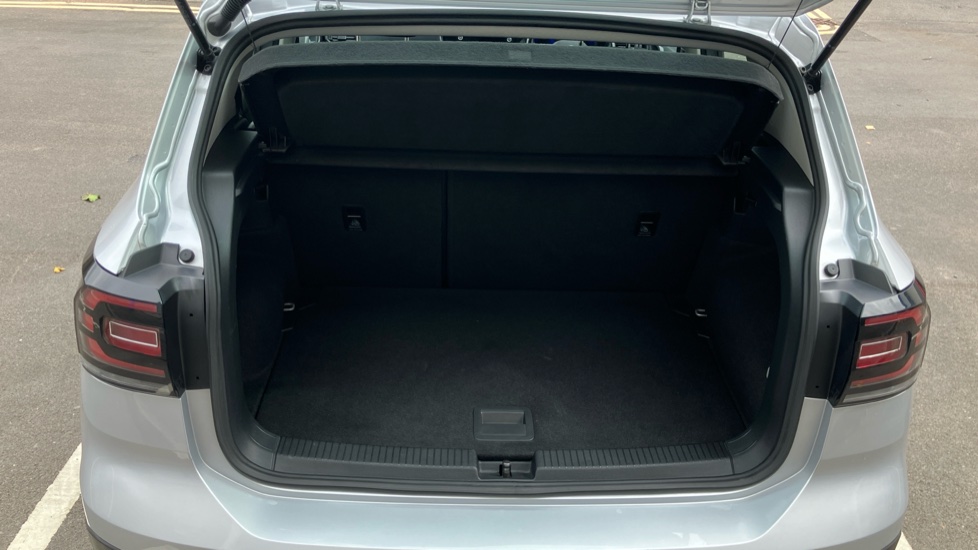 Volkswagen T-Cross 1.0 TSI SE 5dr Petrol Estate - Image 4