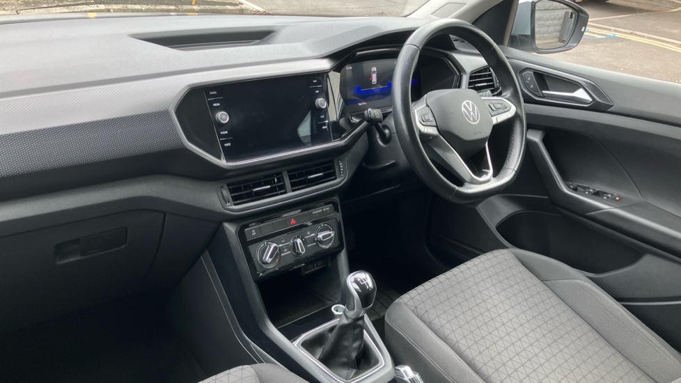 Volkswagen T-Cross 1.0 TSI SE 5dr Petrol Estate - Image 9