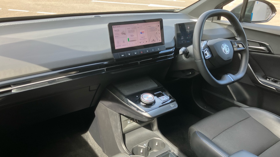 MG MG4 150kW Trophy EV Long Range 64kWh 5dr Auto Electric Hatchback - Image 9