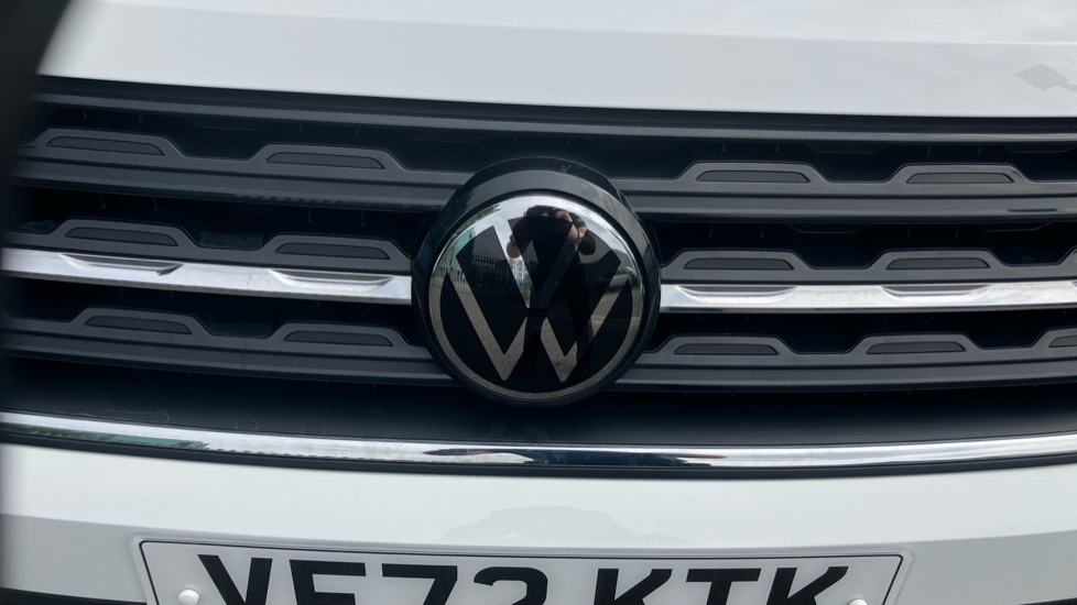 Volkswagen T-Cross 1.0 TSI 110 Black Edition 5dr Petrol Estate - Image 38