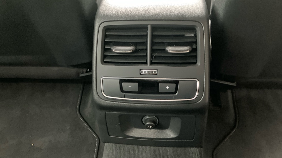 Audi A4 40 TDI 204 Quattro S Line 5dr S Tronic Diesel Estate - Image 43