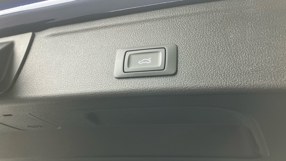 Audi A4 40 TDI 204 Quattro S Line 5dr S Tronic Diesel Estate - Image 47