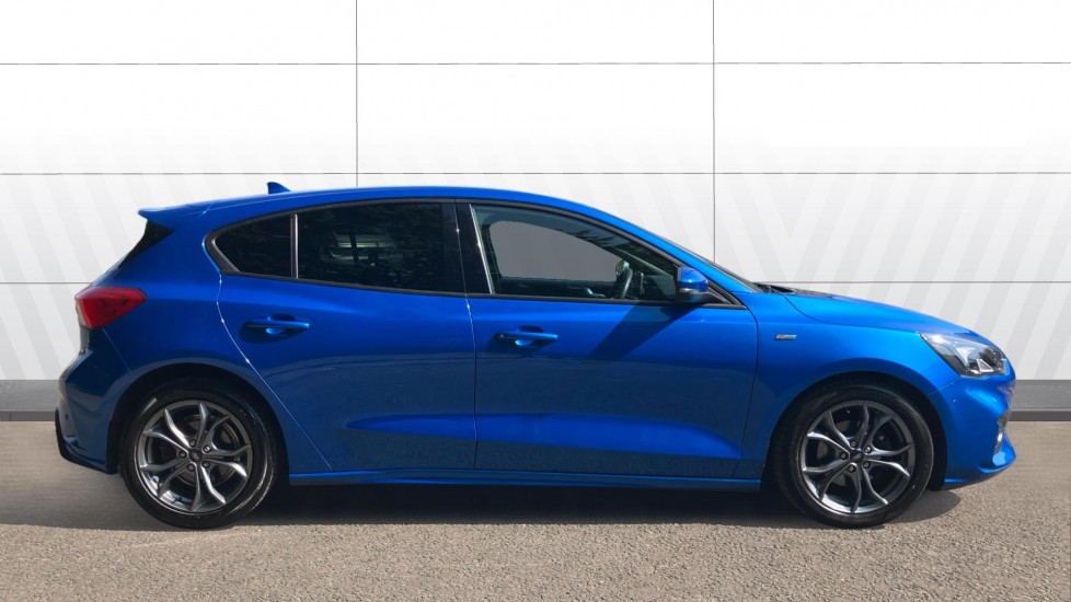 Ford Focus 1.0 EcoBoost 125 ST-Line Edition 5dr Auto Petrol Hatchback - Image 5