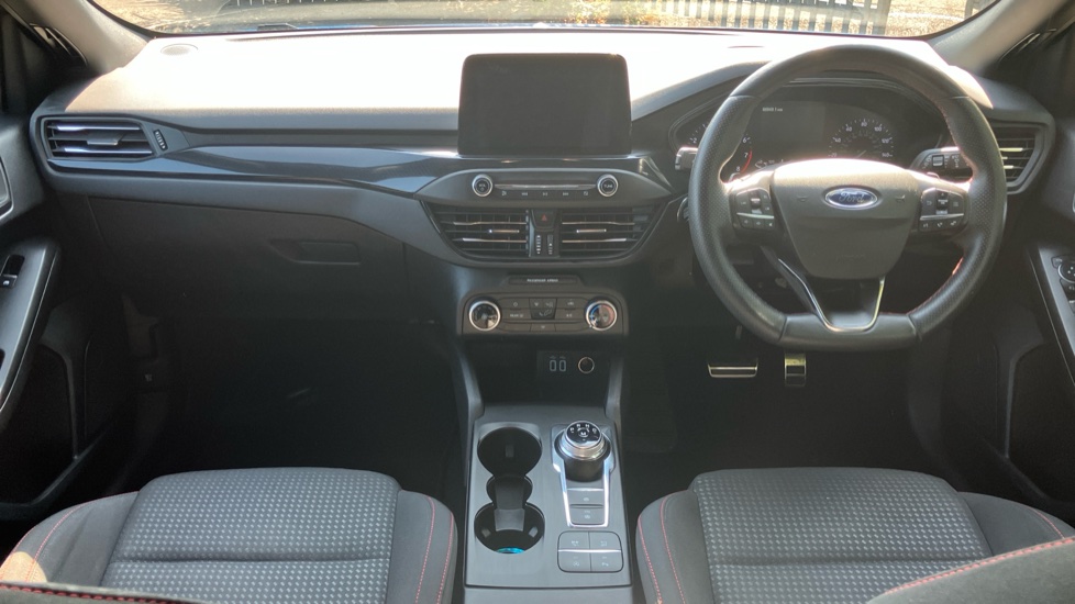 Ford Focus 1.0 EcoBoost 125 ST-Line Edition 5dr Auto Petrol Hatchback - Image 10