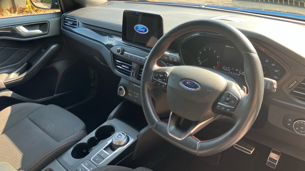 Ford Focus 1.0 EcoBoost 125 ST-Line Edition 5dr Auto Petrol Hatchback - Image 11