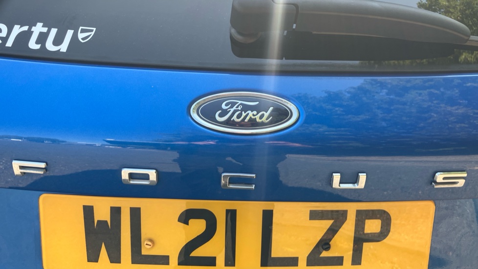 Ford Focus 1.0 EcoBoost 125 ST-Line Edition 5dr Auto Petrol Hatchback - Image 22