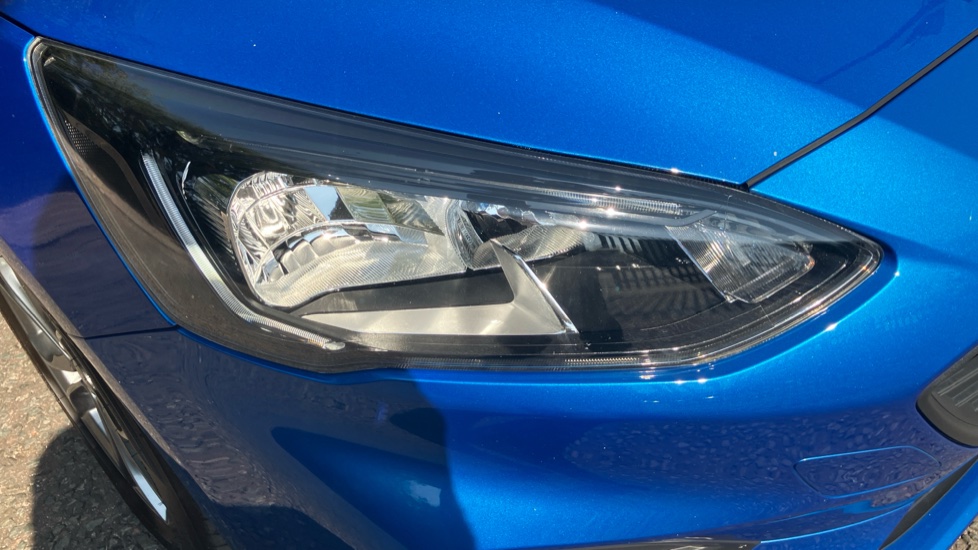 Ford Focus 1.0 EcoBoost 125 ST-Line Edition 5dr Auto Petrol Hatchback - Image 49
