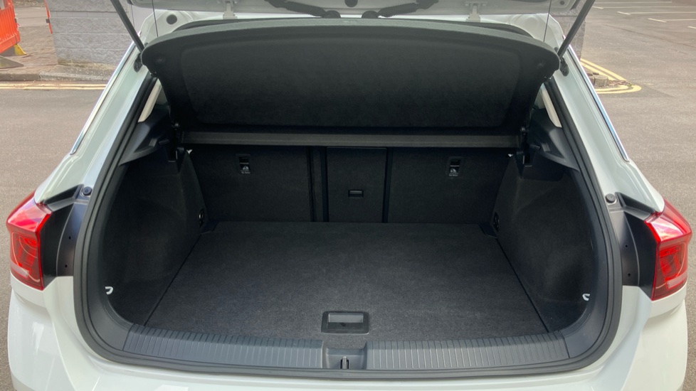 Volkswagen T-Roc 1.0 TSI Life 5dr Petrol Hatchback - Image 4