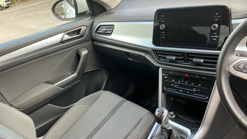 Volkswagen T-Roc 1.0 TSI Life 5dr Petrol Hatchback - Image 14