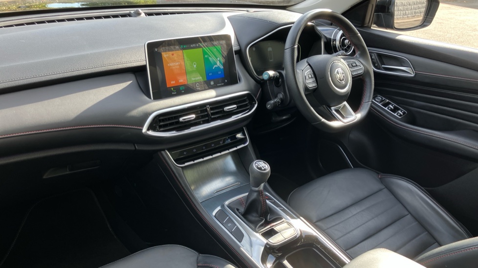 MG HS 1.5 T-GDI Exclusive 5dr Petrol Hatchback - Image 9