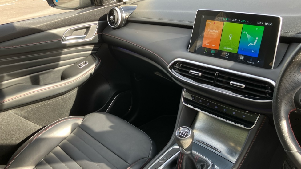 MG HS 1.5 T-GDI Exclusive 5dr Petrol Hatchback - Image 14