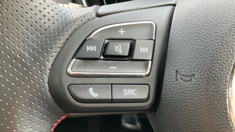 MG HS 1.5 T-GDI Exclusive 5dr Petrol Hatchback - Image 32