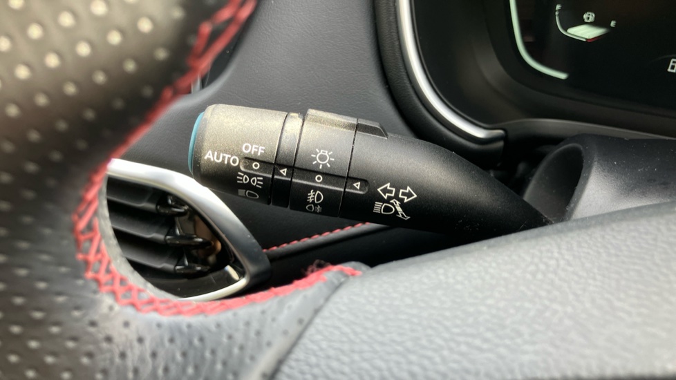 MG HS 1.5 T-GDI Exclusive 5dr Petrol Hatchback - Image 33