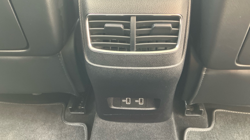 MG HS 1.5 T-GDI Exclusive 5dr Petrol Hatchback - Image 52