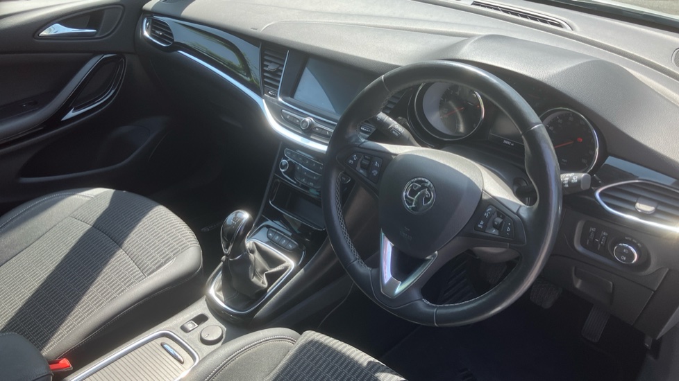 Vauxhall Astra 1.2 Turbo 145 Griffin Edition 5dr Petrol Hatchback - Image 11