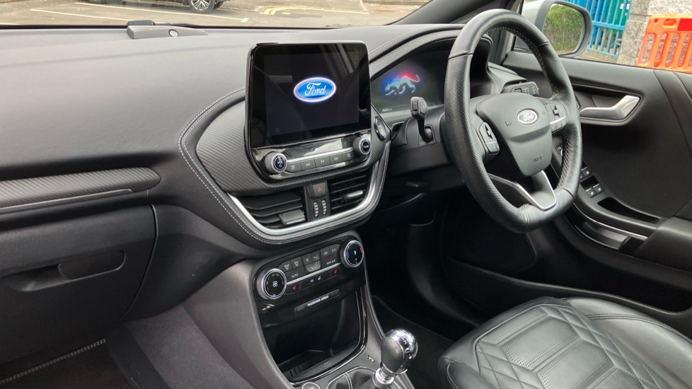 Ford Puma 1.0 EcoBoost Hybrid mHEV 155 ST-Line Vignale 5dr Petrol Hatchback - Image 9