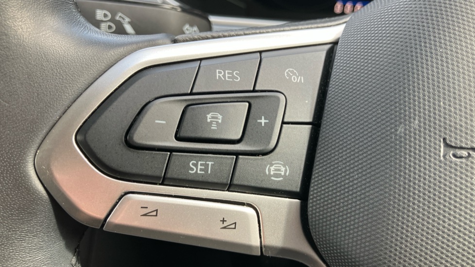 Volkswagen T-Roc 1.0 TSI Style 5dr Petrol Hatchback - Image 26