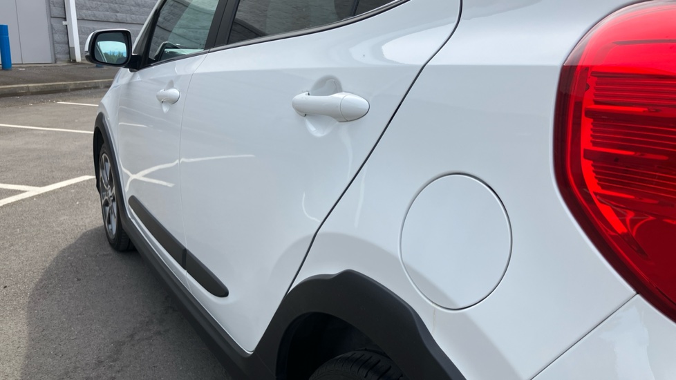Kia Picanto 1.0 X-Line 5dr Petrol Hatchback - Image 31