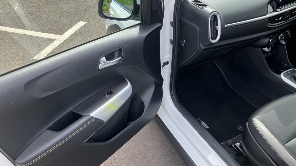 Kia Picanto 1.0 X-Line 5dr Petrol Hatchback - Image 35
