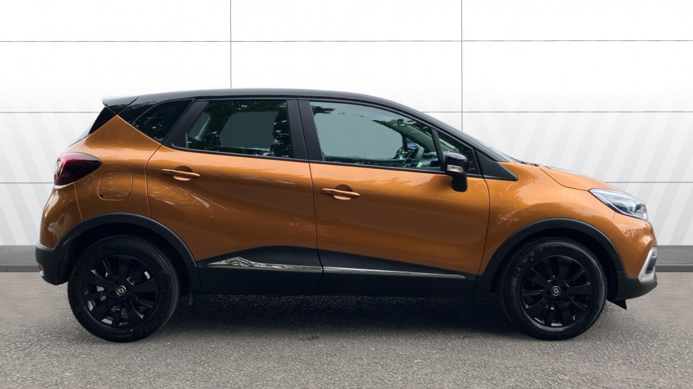 Renault Captur 0.9 TCE 90 Play 5dr Petrol Hatchback - Image 5
