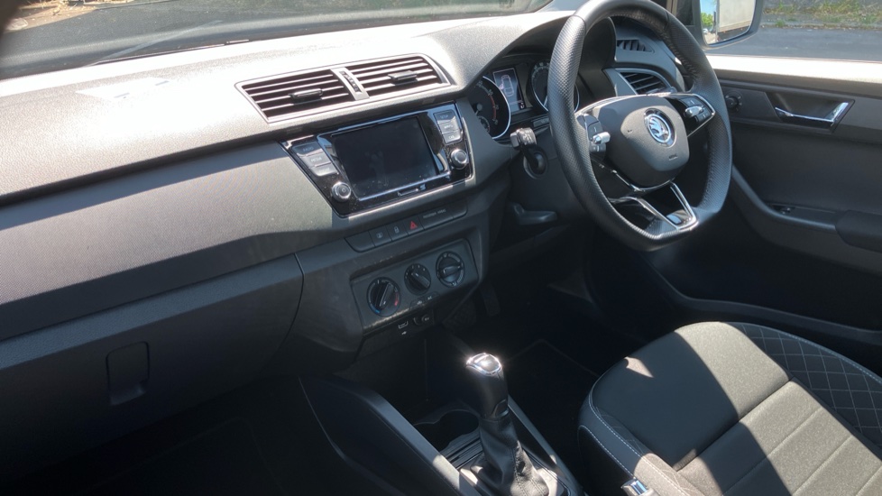 Skoda Fabia 1.0 TSI Black Edition 5dr DSG Petrol Estate - Image 9