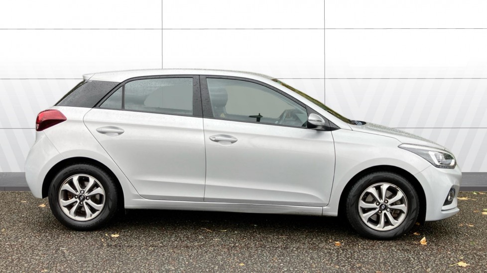 Hyundai i20 1.0 T-GDi SE 5dr Auto Petrol Hatchback - Image 5