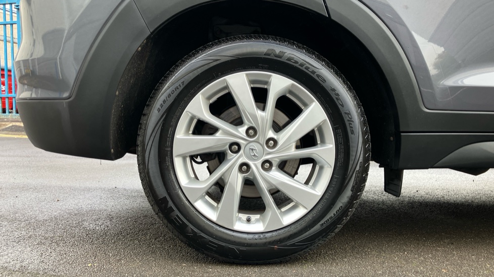 Hyundai TUCSON 1.6 GDi SE Nav 5dr 2WD Petrol Estate - Image 7