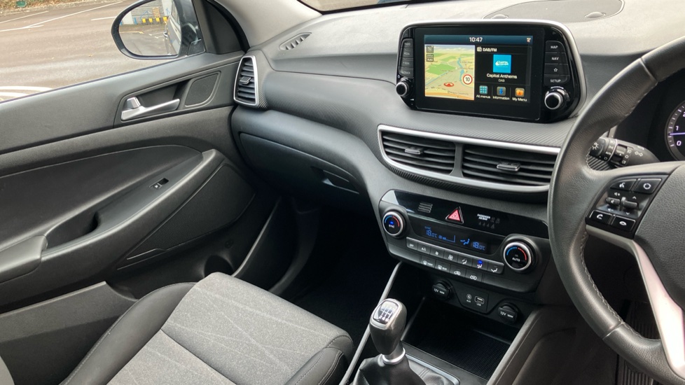 Hyundai TUCSON 1.6 GDi SE Nav 5dr 2WD Petrol Estate - Image 14