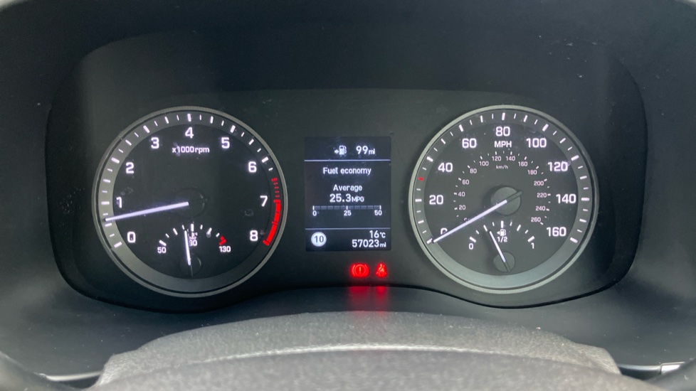 Hyundai TUCSON 1.6 GDi SE Nav 5dr 2WD Petrol Estate - Image 18