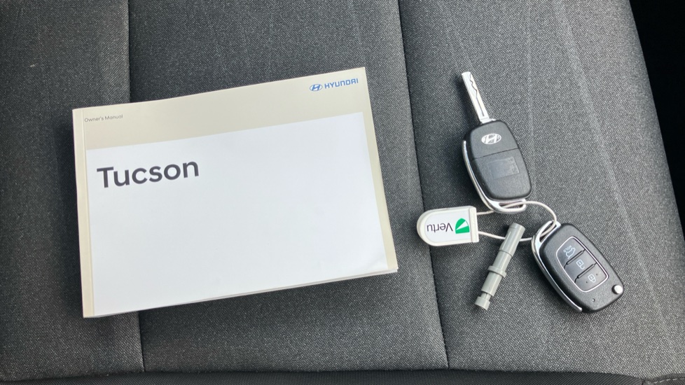 Hyundai TUCSON 1.6 GDi SE Nav 5dr 2WD Petrol Estate - Image 19