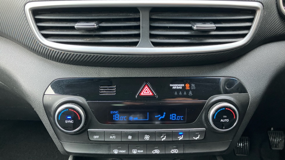 Hyundai TUCSON 1.6 GDi SE Nav 5dr 2WD Petrol Estate - Image 29