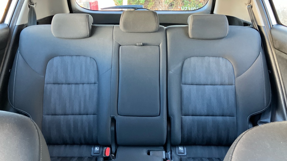 Kia Sportage 1.6 GDi ISG 1 5dr Petrol Estate - Image 15
