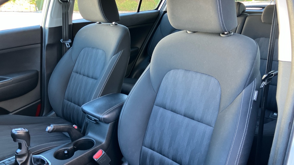 Kia Sportage 1.6 GDi ISG 1 5dr Petrol Estate - Image 48