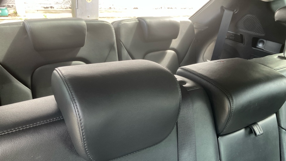 Hyundai SANTA FE 2.2 CRDi Blue Drive Premium SE 5dr Auto [7 Seats] Diesel Estate - Image 47