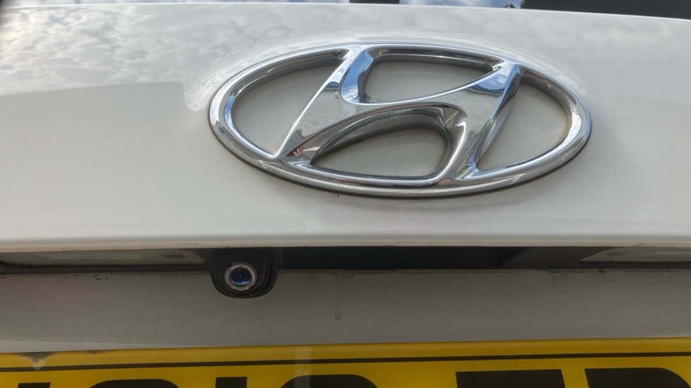 Hyundai SANTA FE 2.2 CRDi Blue Drive Premium SE 5dr Auto [7 Seats] Diesel Estate - Image 53